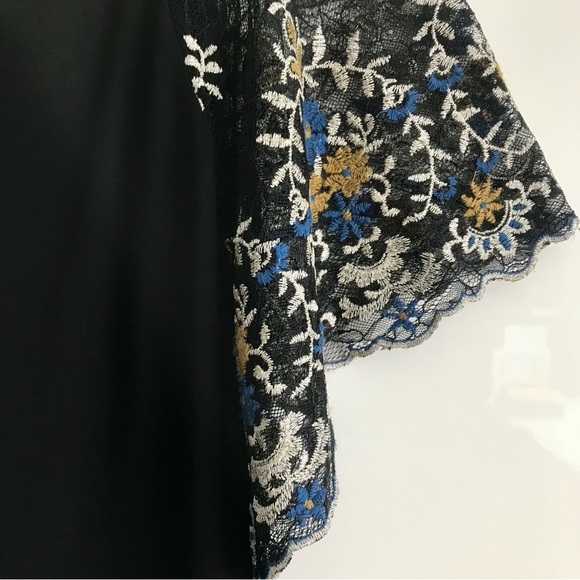 Anthropologie Akemi + Kin Callista Black Lace Embroidered Sleeve Tee XXS EUC - Picture 11 of 13